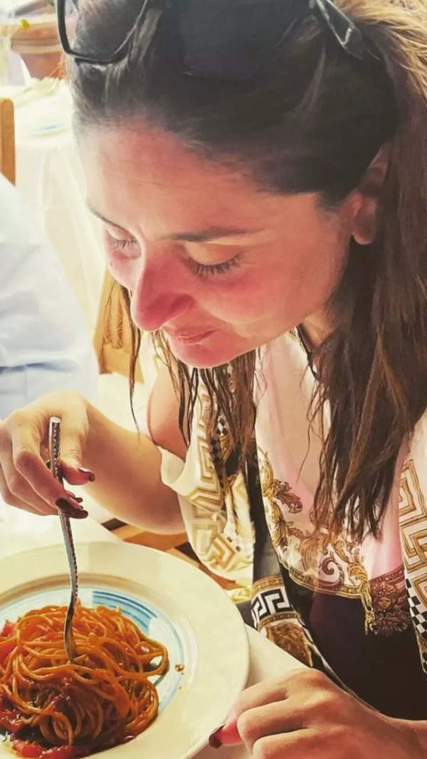 Kareena Kapoor Khan hogs on a bowl of pasta