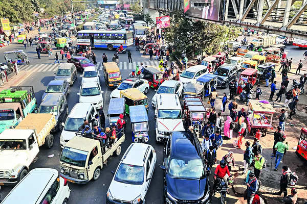 Commuters fume as VVIP movements trigger traffic chaos during office hours