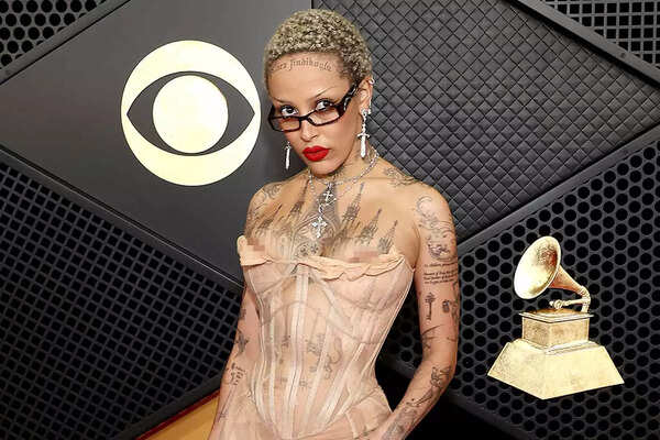 doja-grammys-tout-2024-arrivals-d6eae3d3bd59487181004ee533978cd1