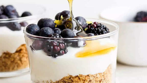 7 Most Nutritious Dishes from the USA | Quinoa Salad to Greek Yogurt ...