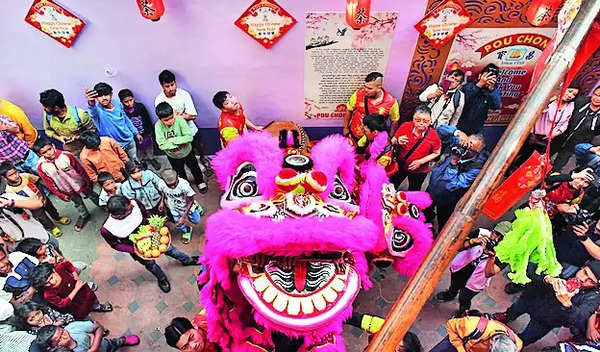 Chinese New Year: Kol Ushers In Chinese New Year With Music And