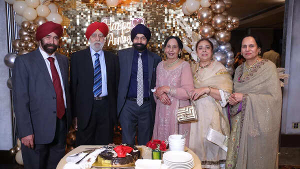 PB Singh with family and friends