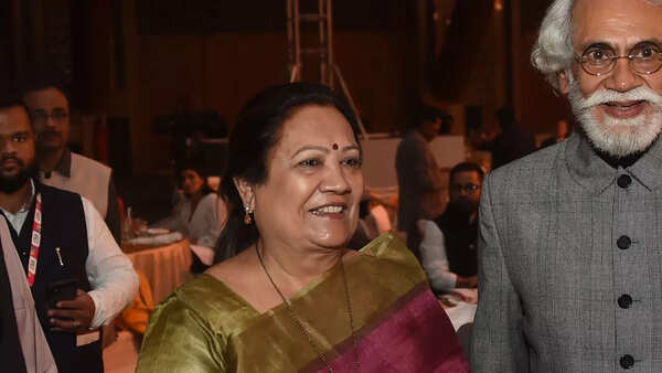 Darshana Vikram Jardosh, Minister of State for Railways and Textiles, and Sunil Sethi