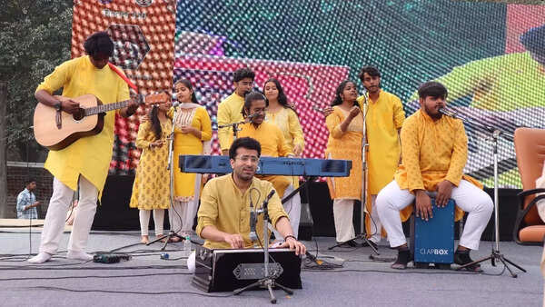 Students from the cultural society showcased their talents through various art forms, embodying the spirit of Shivaji Maharaj