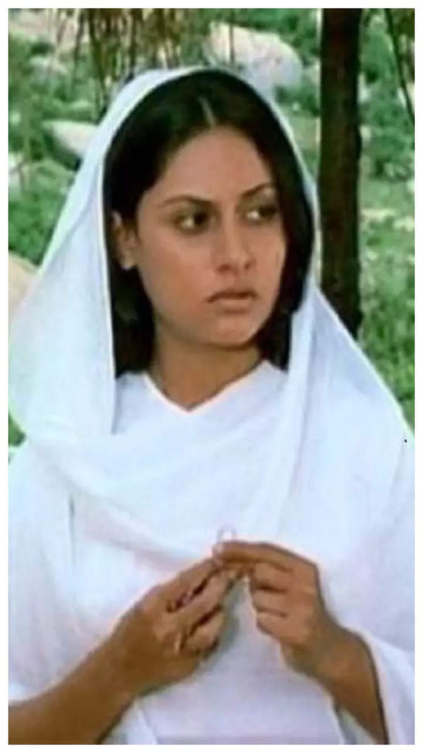 Jaya Bachchan Pictures