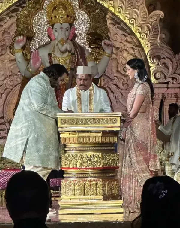 UNSEEN photo of Anant Ambani and Radhika Merchant from their hastakshar ceremony |