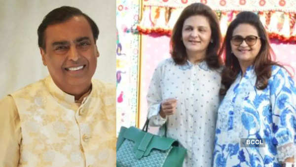 L-R: Mukesh Ambani, Nina Kothari, and Dipti Salgaocar