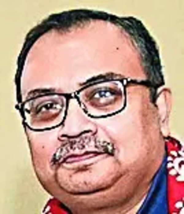 Withdraw from fray, ‘well-wisher’ Kunal urges Abhijit
