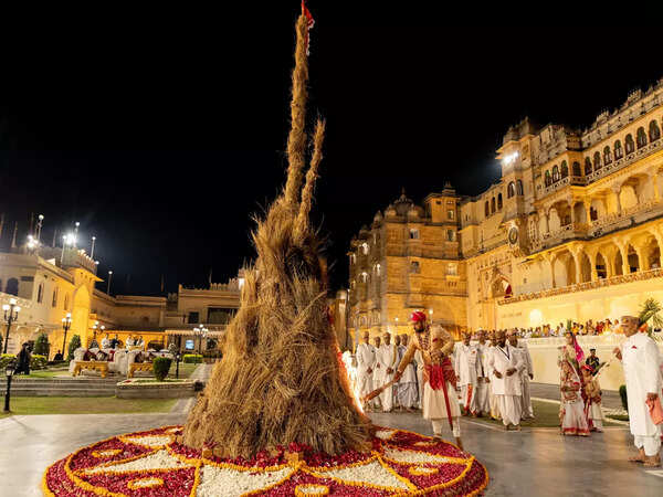 Lakshyaraj Singh Mewar, the erstwhile Mewar royal, lighting the Holi fire