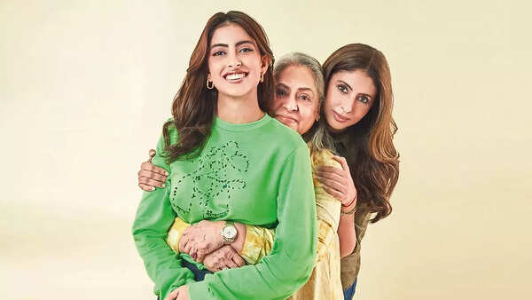 Navya with mother and grandmother (1)