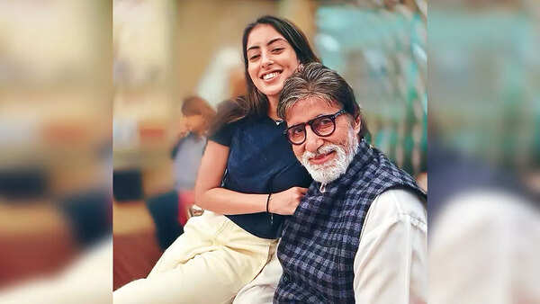 Navya with Amitabh