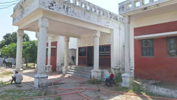 Construction Rahul Gandhi House