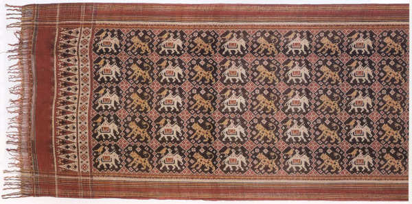 'Patola'_(ritual_heirloom_cloth)_from_Gujarat,_India,_late_18th_or_early_19th_century