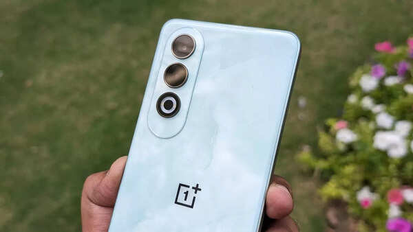 oneplus_nord_ce_4_back