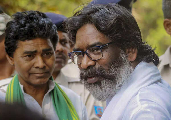 Hemant Soren out on bail, see his latest photos | Ranchi News - Times ...