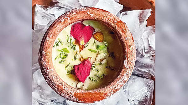 Saunfwali chai ki matka kulfi