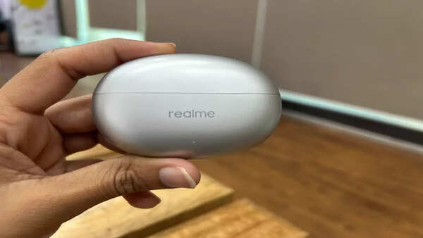 Realme buds air 6 (1)