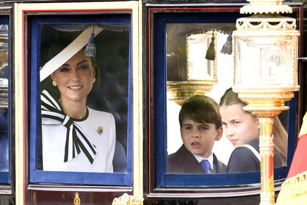 princess-wales-prince-louis-princess-charlotte-trooping-the-colour-ceremony-061524-2-8635acf3ff3d4451ba298bbcd73e8fac.