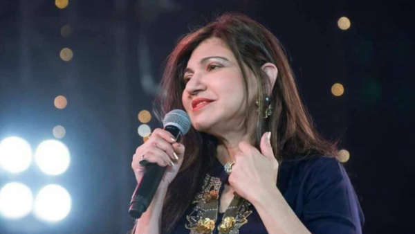 Alka Yagnik Diagnosed With Rare Hearing Loss, Asks Fans For Support: Suddenly I Was Not Able To Hear Anything