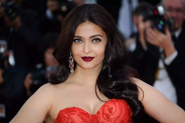 aishwaryarai-bollywood-hair-waves