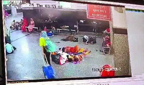 Burger King shooting suspect gives cops the slip in Jammu (1).