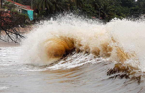 Rain gauges inch towards 1,000mm | Goa News - Times of India