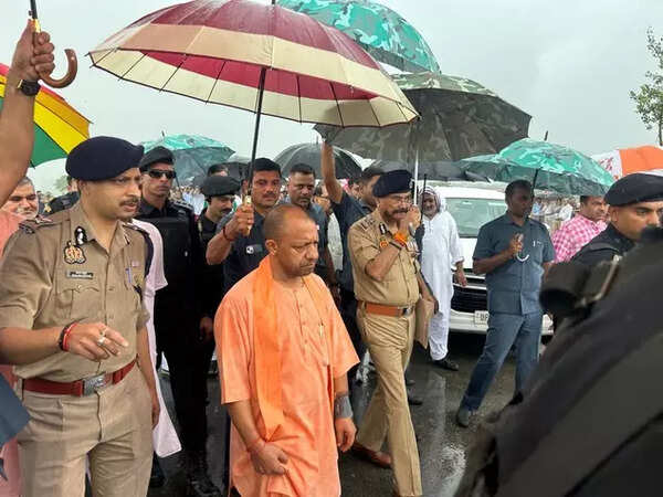UP Hathras stampede: CM Yogi Adityanath announces judicial probe ...