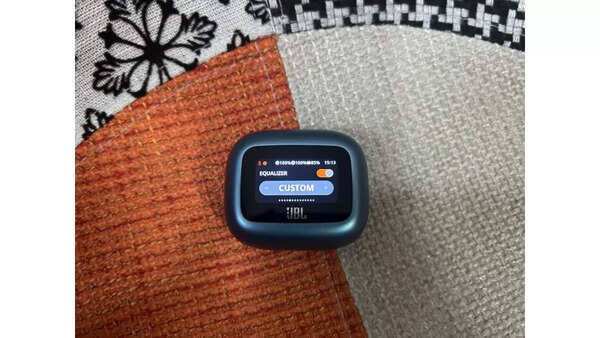JBL Live Beam 3 TWS earbuds performance