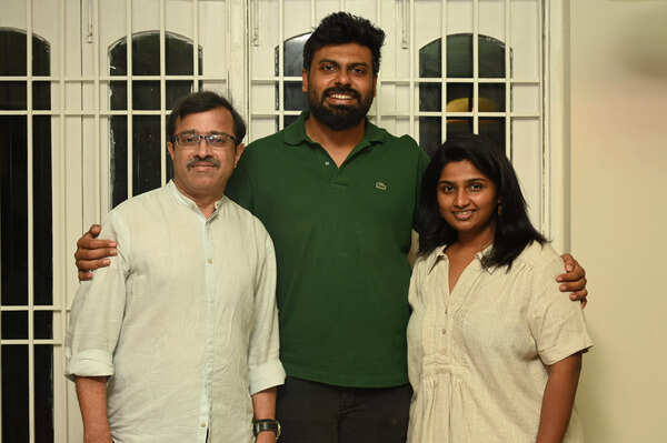 NS Ashok (Left side) Tejasvi Suresh Bala (Centre Person) Siresshamadhavi (Right side)