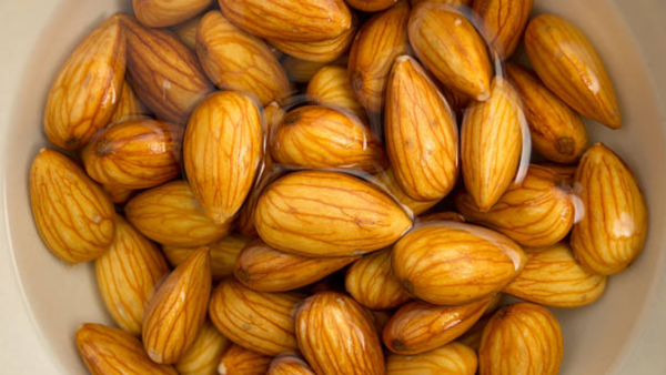 Which is healthier? Soaking dry fruits in water or soaking them in milk