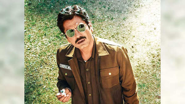 In Rautu Ka Raaz, Nawaz plays the role of a police inspector. He says, “Iss story ka mujhe pace bahut achha laga. Whenever there is a murder mystery, it’s fast-paced action. Aisa iss film mein nahi hai”