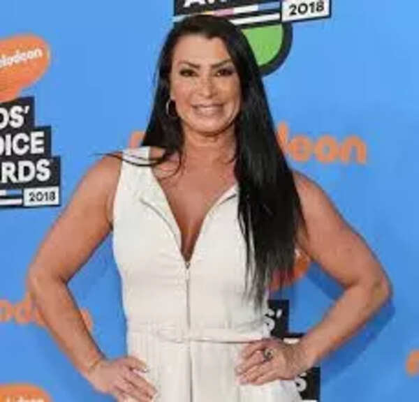Lisa Marie Varon