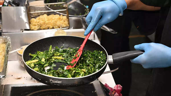 Live cooking counter at the event