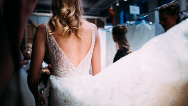 A white wedding dress