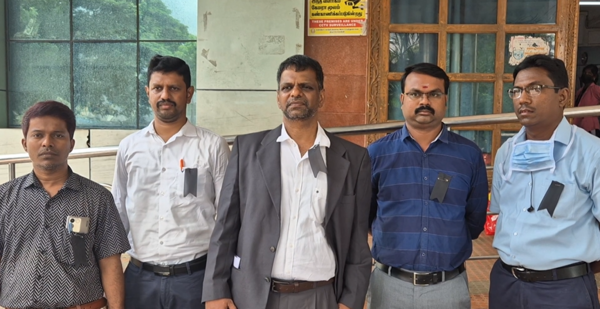 Doctors of Mahatma Gandhi Memorial Government Hospital, Trichy wear black badges as a mark of protest against the brutal rape and murder of a lady doctor at RG Kar Medical College, Kolkata