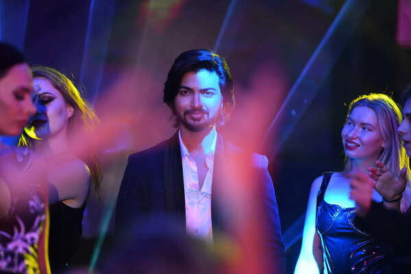 Singer Rromeo picture 1.