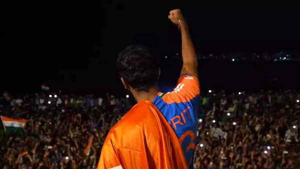 Bumrah-crowd-BCCI-video-128