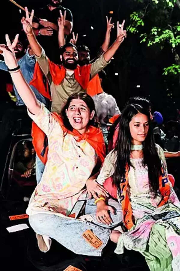 NSUI Rebel Cracks Poll PU-zzle