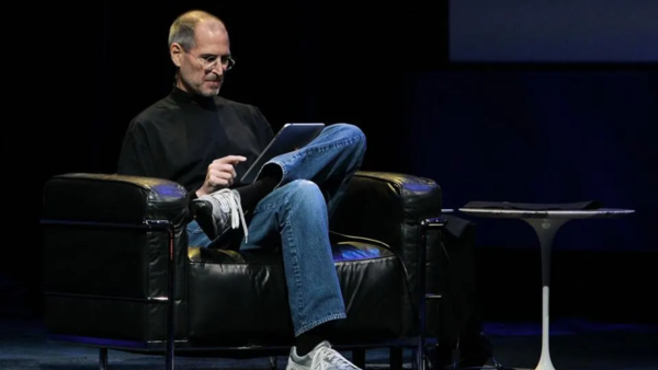 Jobs demoing the first-ever iPad in 2010