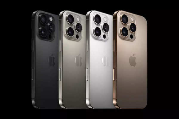 iPhone 16 Pro/16 Pro Max colours