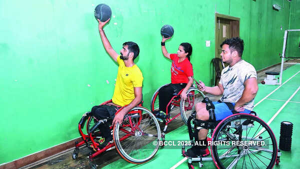 Para-badminton players training at Gaurav Khanna Excellia Badminton Academy Para-badminton players training at Gaurav Khanna Excellia Badminton Academy