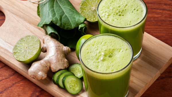 This green detox drink is a blend of spinach, cucumber, ginger, and lemon juice, each contributing unique detoxifying properties. Spinach is rich in chlorophyll, a compound that helps cleanse the digestive tract by binding to toxins and eliminating them from the body. Cucumber is hydrating and helps flush out toxins through urine, while ginger, as previously mentioned, aids in digestion and reduces inflammation. Lemon juice adds a refreshing zing and supports liver detoxification with its high vitamin C content.This green detox drink is a powerhouse of nutrients that helps cleanse the stomach, improve digestion, and promote overall health. According to a study published in the Journal of Agricultural and Food Chemistry, the ingredients in this drink provide essential nutrients that support the body's natural detoxification processes, making it an excellent addition to your daily routine. Green detox drink