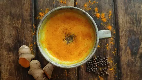 Haldi Doodh