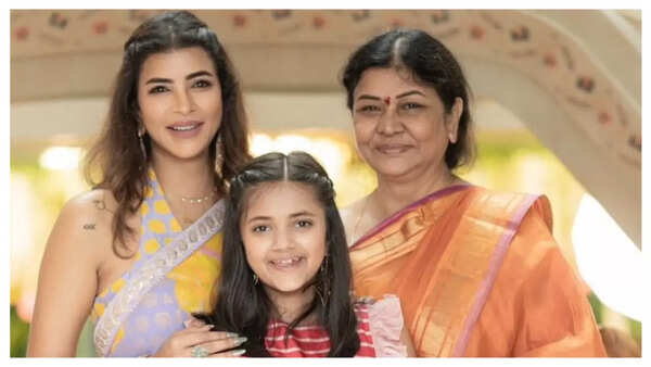 Lakshmi with her mother and daughter