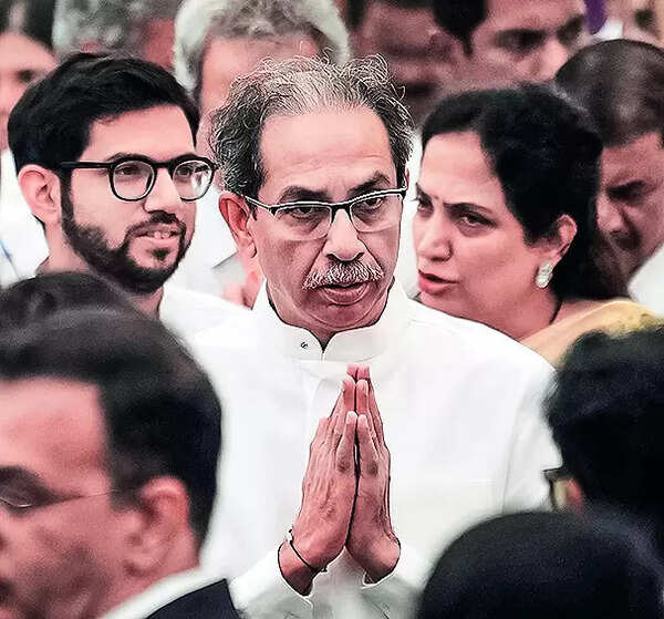 Uddhav Thackeray with wife Rashmi and son Aaditya