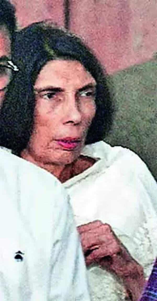 Deanna Jejeebhoy, half-sister