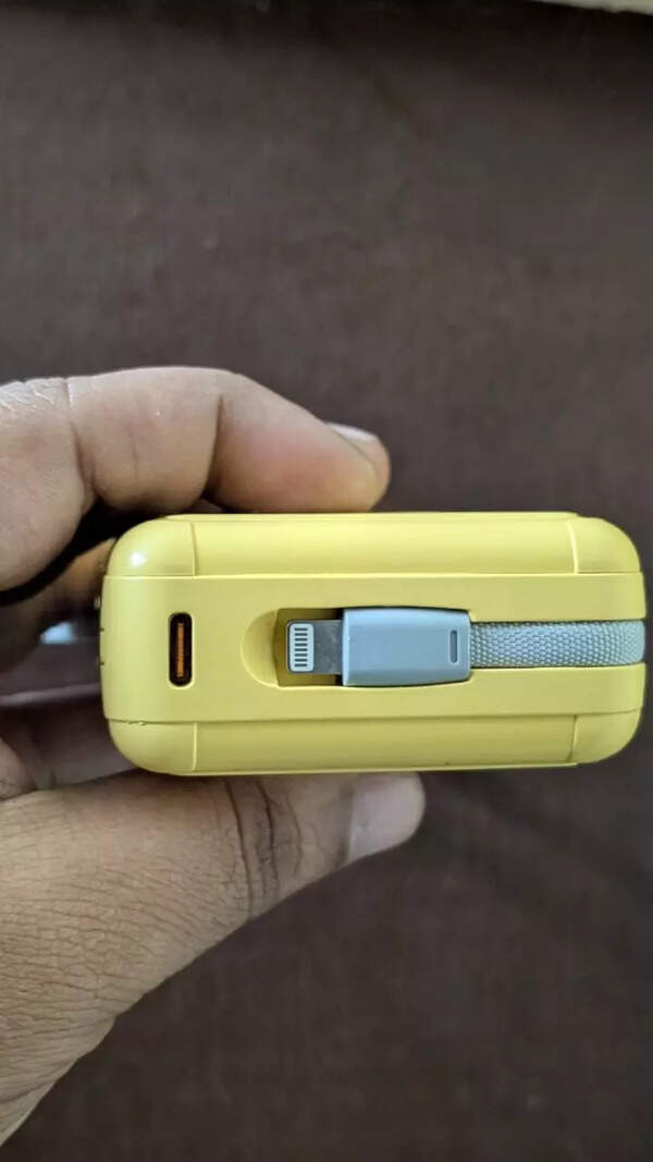 Ubon PB-X112 powerbank PD port, lightning cable