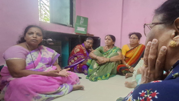 Victim Akash Maeen's mother, Deepali (in pink saree)