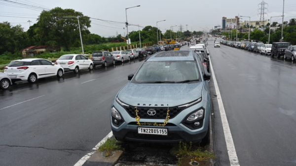 Cars parked both sides at flyover in Velachery in Chennai