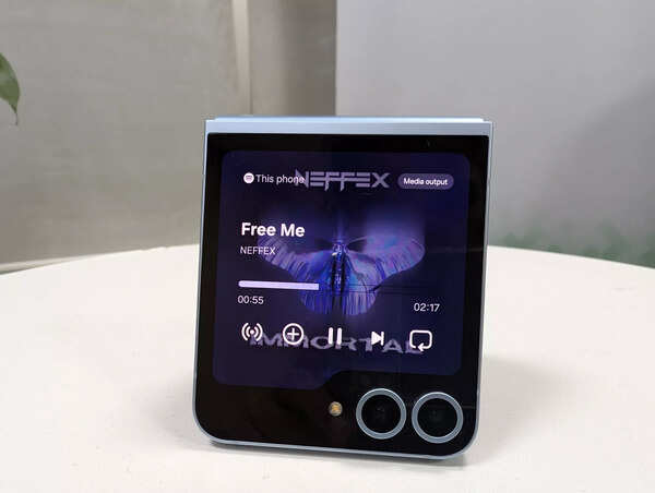 Samsung Galaxy Z Flip 6 design